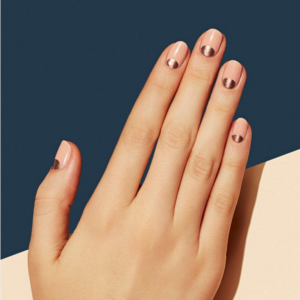 11 Nail Art for Short Nails: Creative Designs for Petite Tips